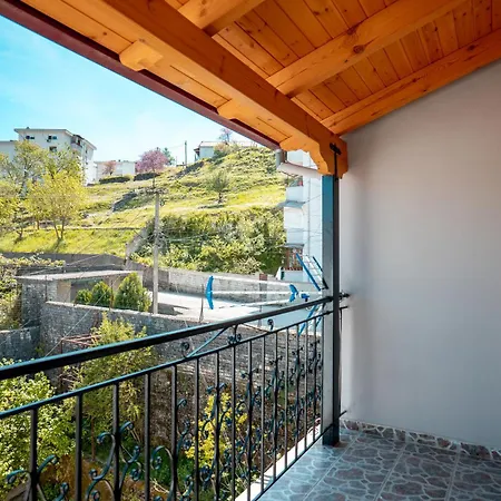 Fabio Guest House Gjirokaster Exterior photo